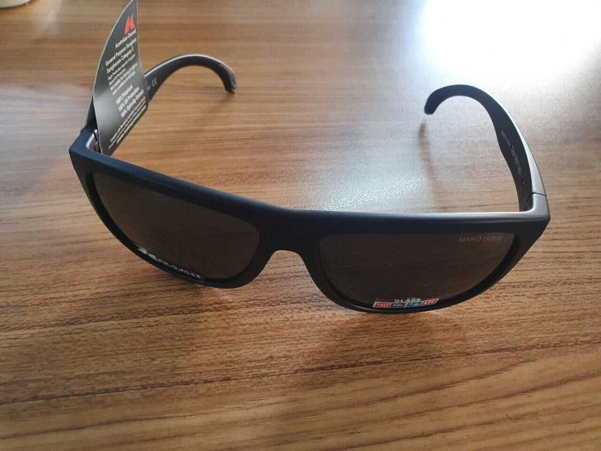 Mako TIDAL - Grey lens Matte Black Sunglasses Fishing Polarised 9607 MO1 G0HR